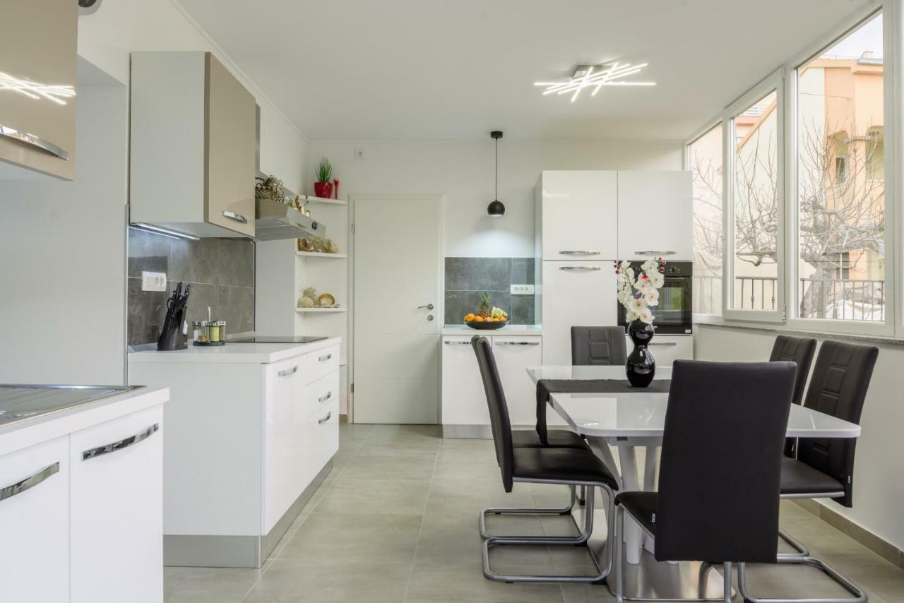 Ferienwohnung House Niko Kaštela Exterior foto